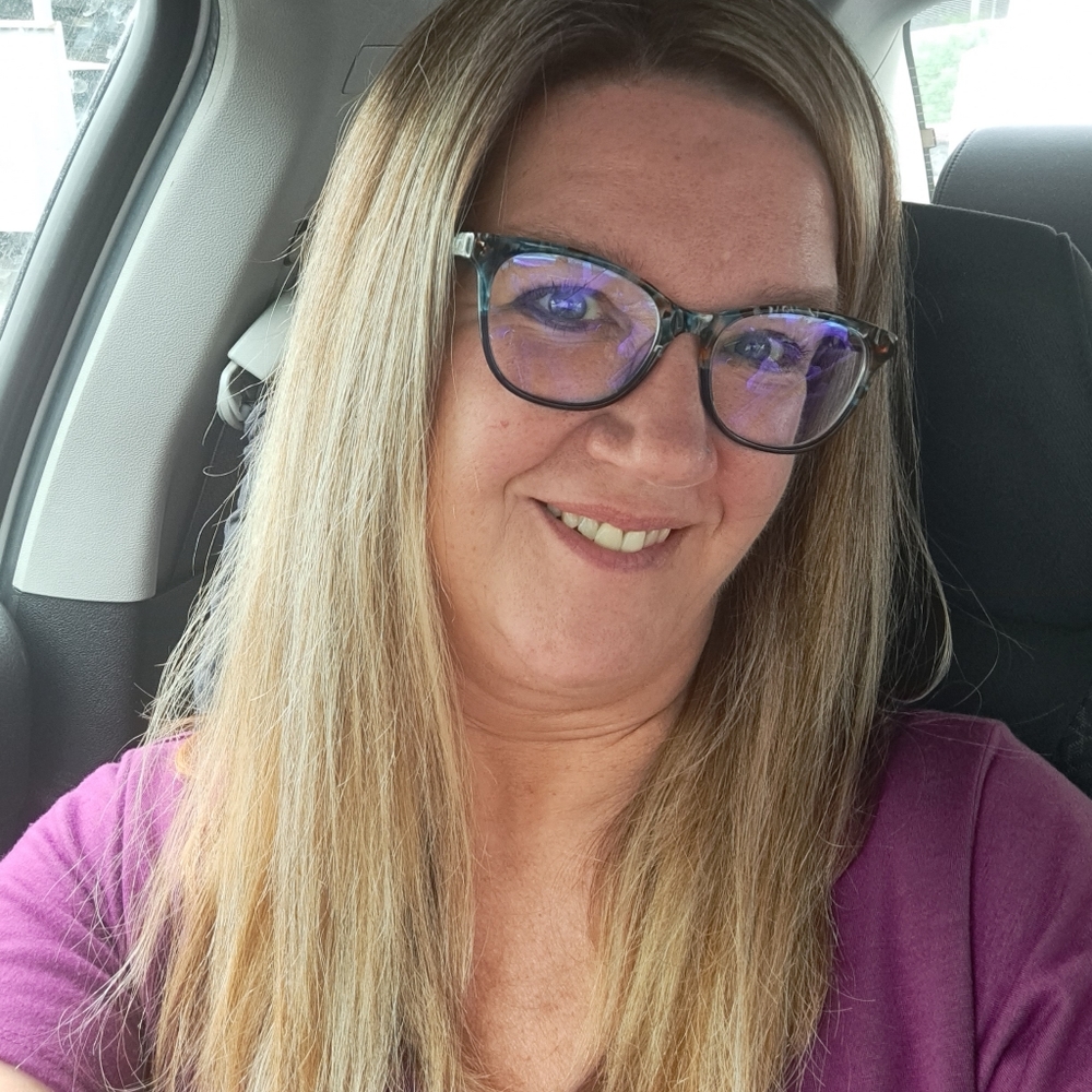 Meet your Posher, Lori